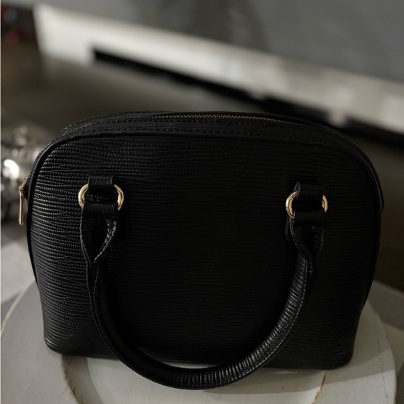 EPI Style Black Textured Dome Satchel with Gold Hardware - Picture 3 of 6